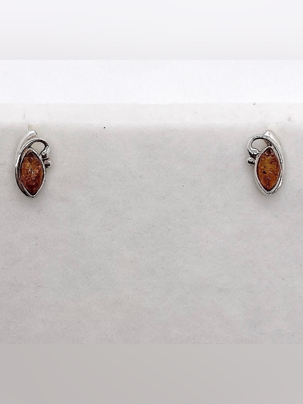 Vtg Sterling & Amber Art Nouveau Style Leaf Vine Stud Earrings | .5”
